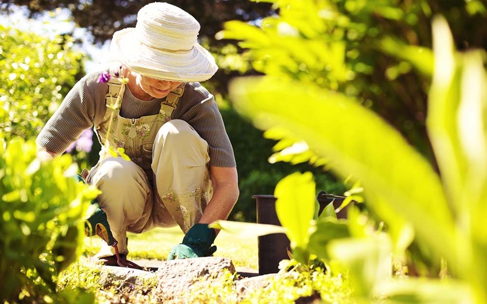 Does Sun Protective Clothing Really Work? Dermatologists Weigh In