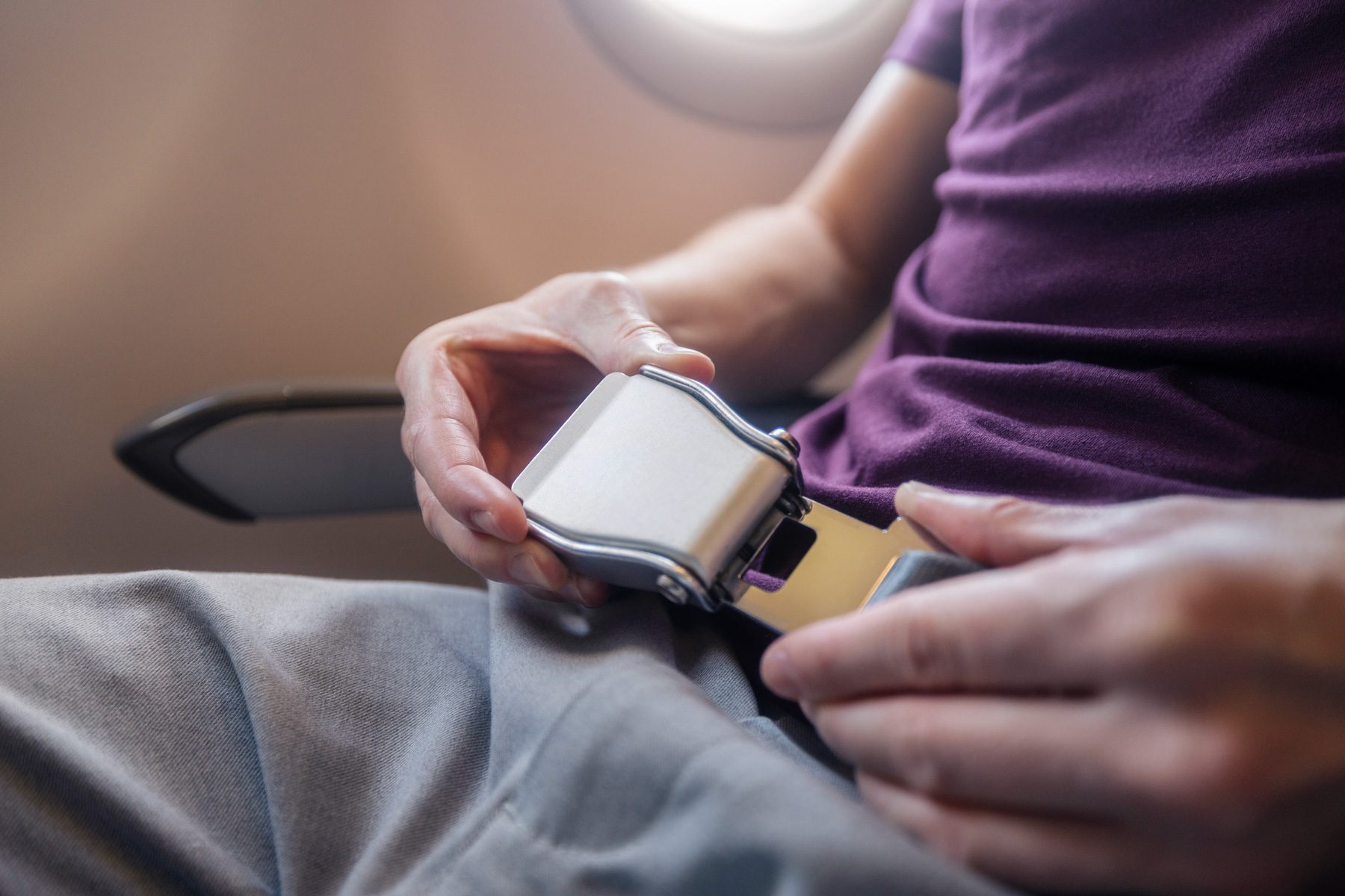 Here’s What a Long Flight Does To Your Body, Says an Aviation Medical Doctor